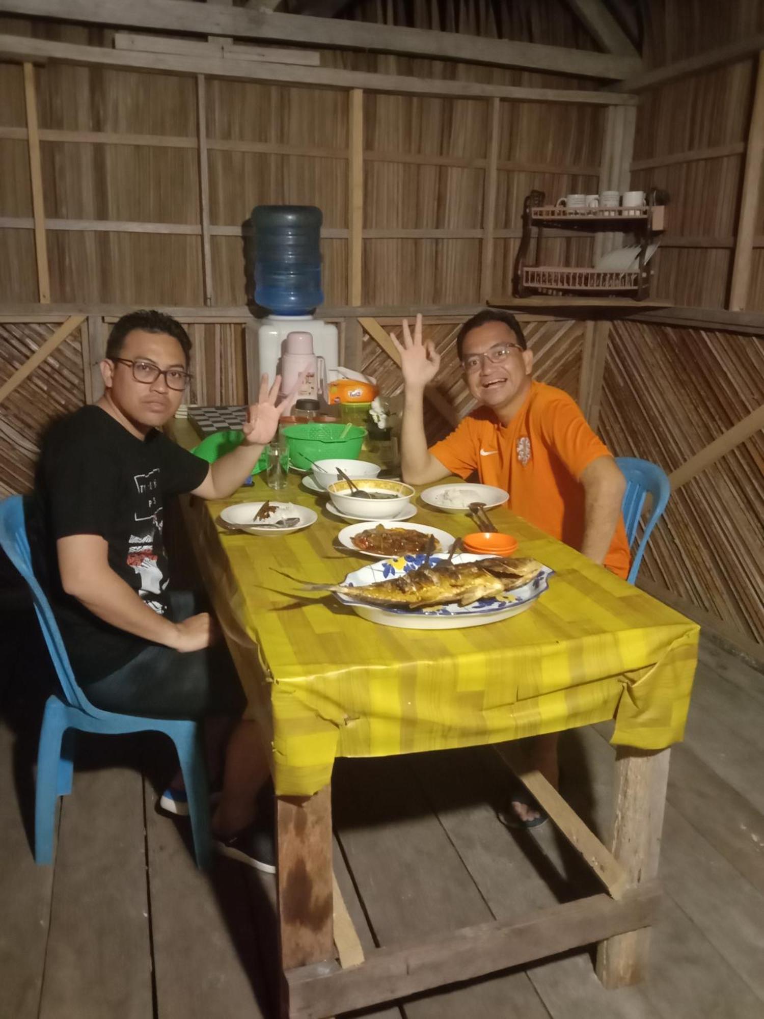 Amfriwen Homestay Yennanas Besir Exterior foto